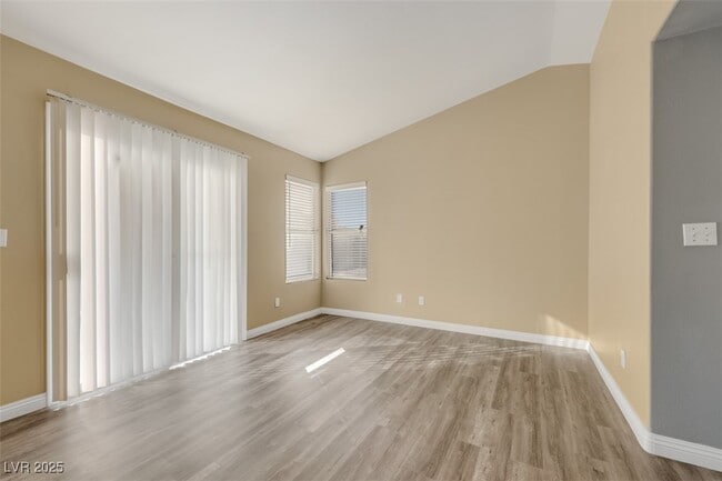 Building Photo - 2329 Avery Dr