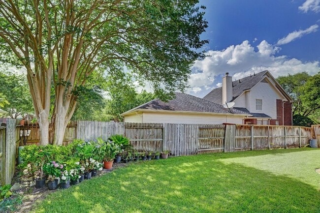 Building Photo - 5307 Summerland Ridge Ct