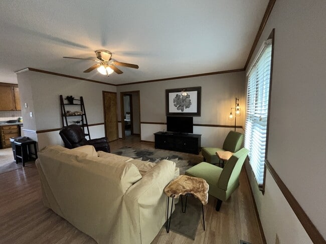 Building Photo - 49 Baysprings Court - 3