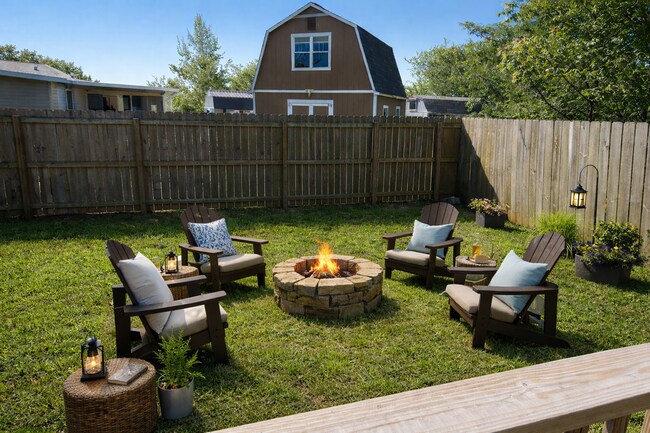 Building Photo - $1500 3 Bedroom 2 Bath Modern Brick Home!