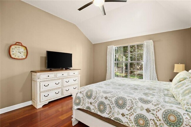 Building Photo - 119 Bluejack Pl