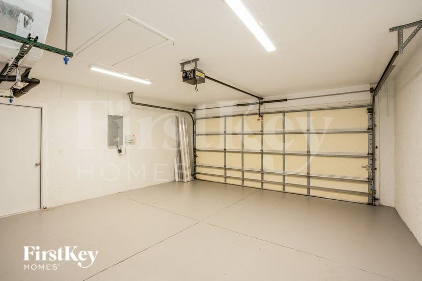 Building Photo - 2275 Vedado St