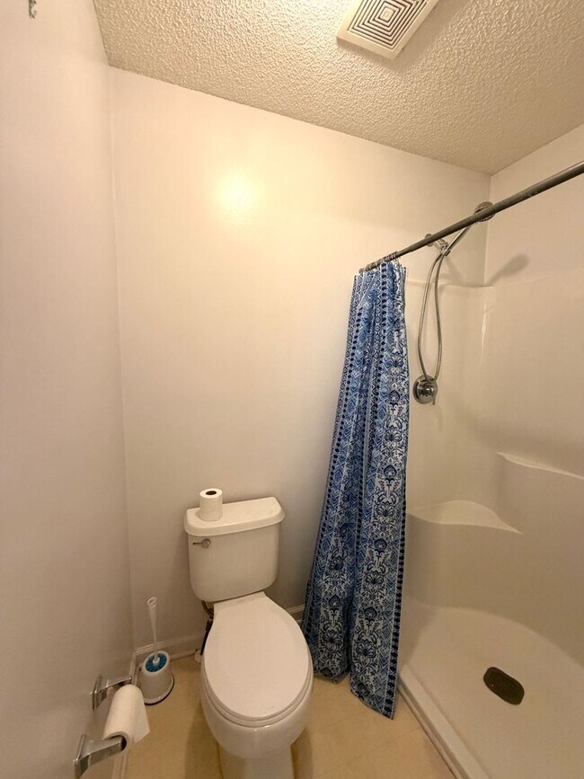 Building Photo - 1605 Willoughby Pk Ct