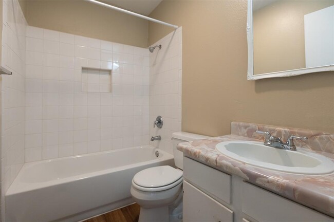 Building Photo - 7708 Wakefield Dr