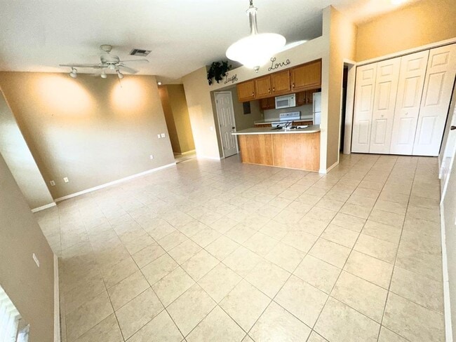 Building Photo - 905 Eagle Pond Dr