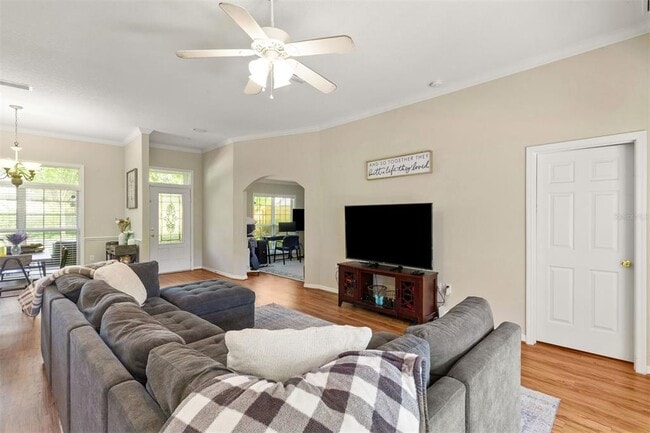 Building Photo - 7205 White Oaks Rd