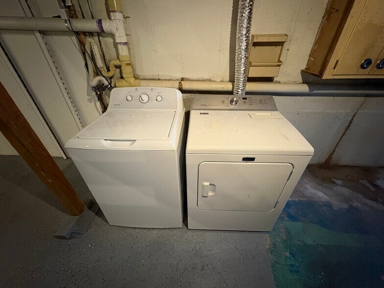 Building Photo - 16 Arrowhead Dr