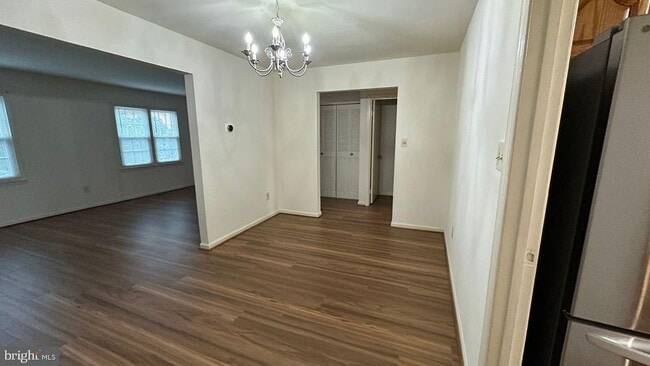 Building Photo - 9453 Jenerio Ct