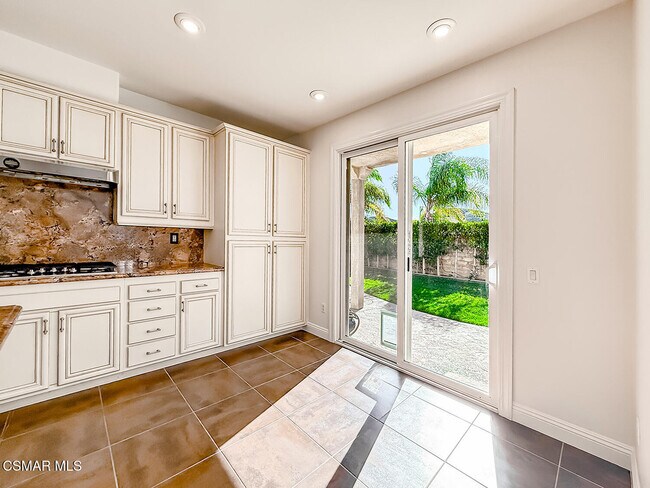 Building Photo - 4948 Via Coronado