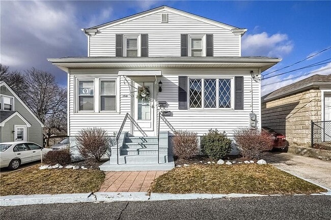 Exterior - 60 Maplewood Ave