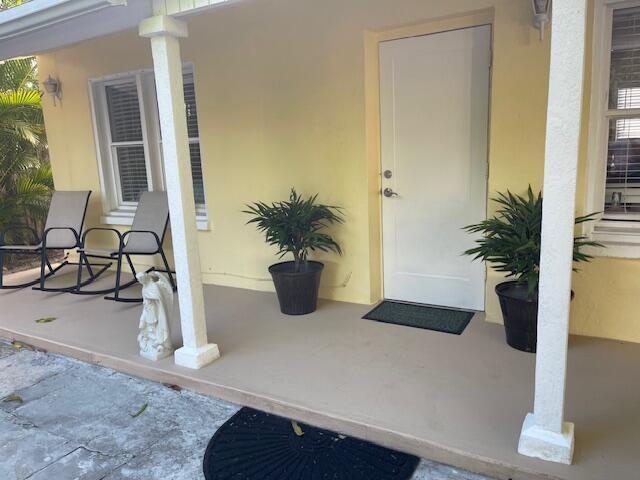 Building Photo - 1008 2nd St