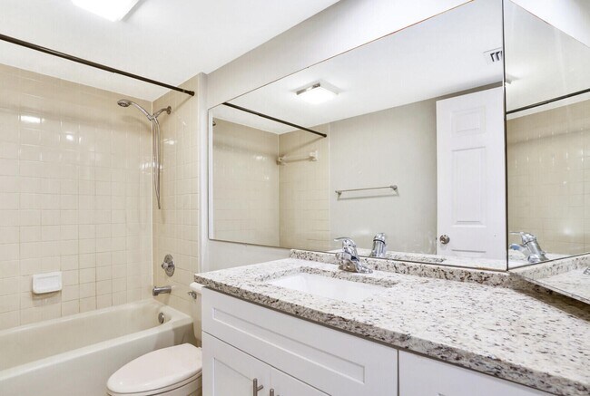 Building Photo - 3636 Whitehall Dr