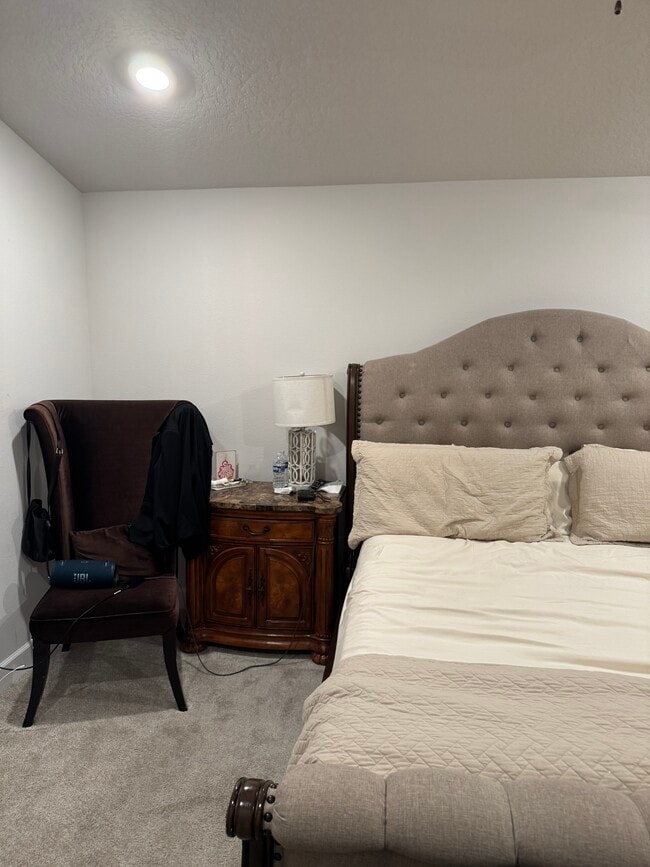 Building Photo - 29 Postman Ln