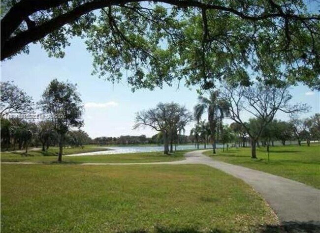 Building Photo - 10823 SW 147th Pl