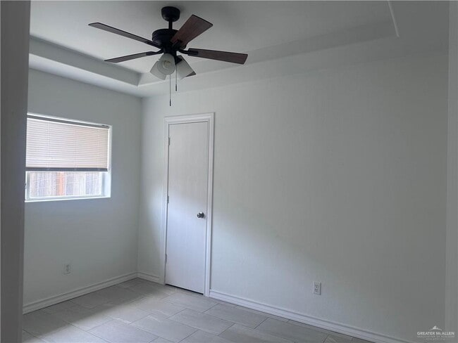 Building Photo - 6504 S Venus Ln