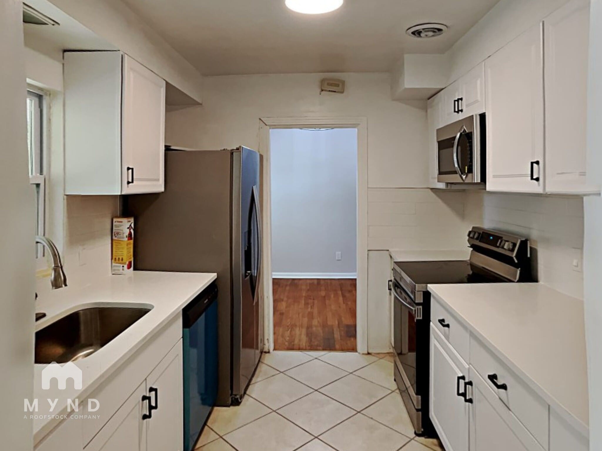 Building Photo - 809 Woodside Ave