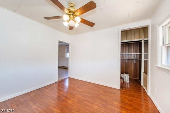 Building Photo - 18 Pulaski St