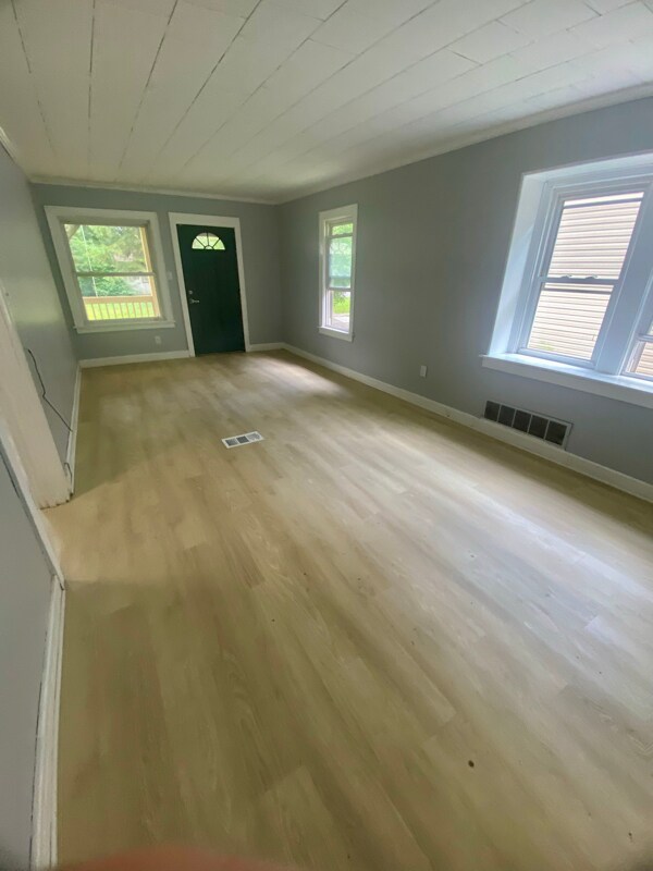 Building Photo - 1036 Neptune Ave