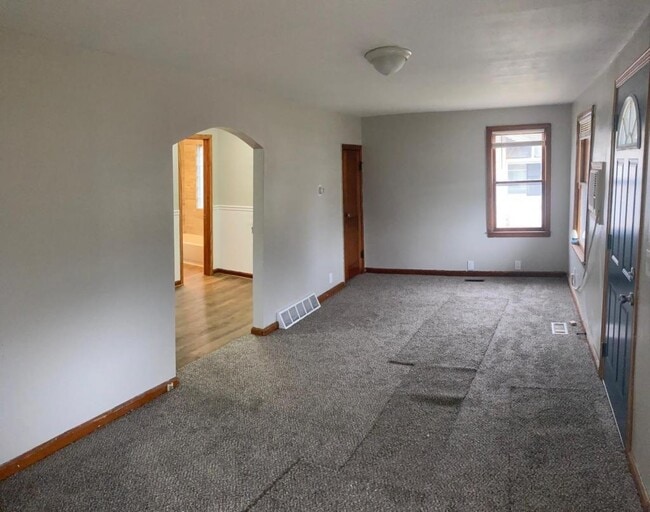 Building Photo - 604 S Fillmore St