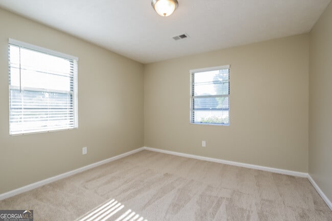 Building Photo - 3790 Creekview Cir