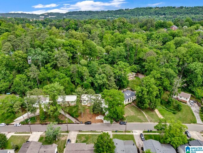 Building Photo - 917 S Forrest Dr