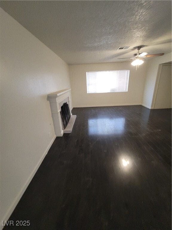 Building Photo - 3755 Chutney St