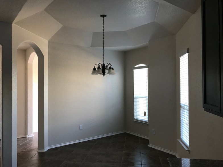 Building Photo - 1326 Crane Ct