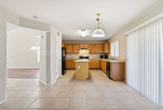 Building Photo - 3722 N 105th Dr