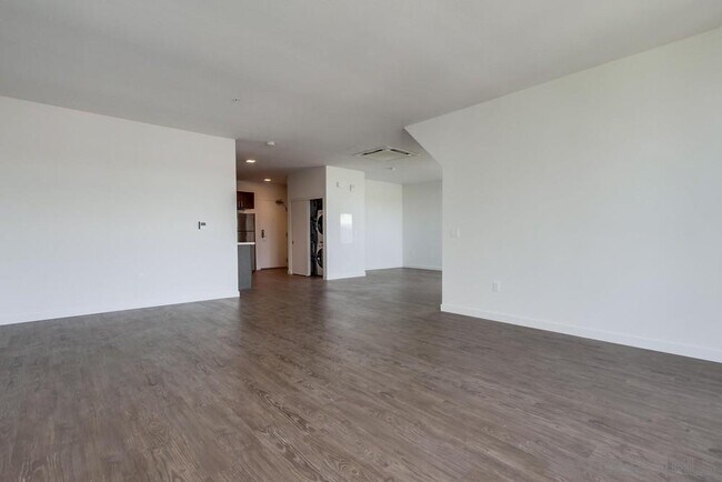 Building Photo - 1836 Columbia St