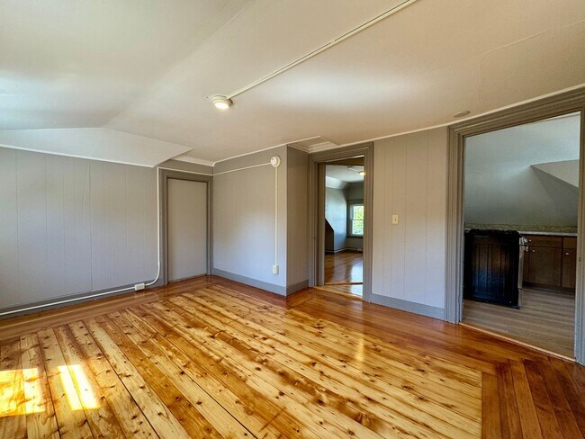 Building Photo - 70 Angell Ave