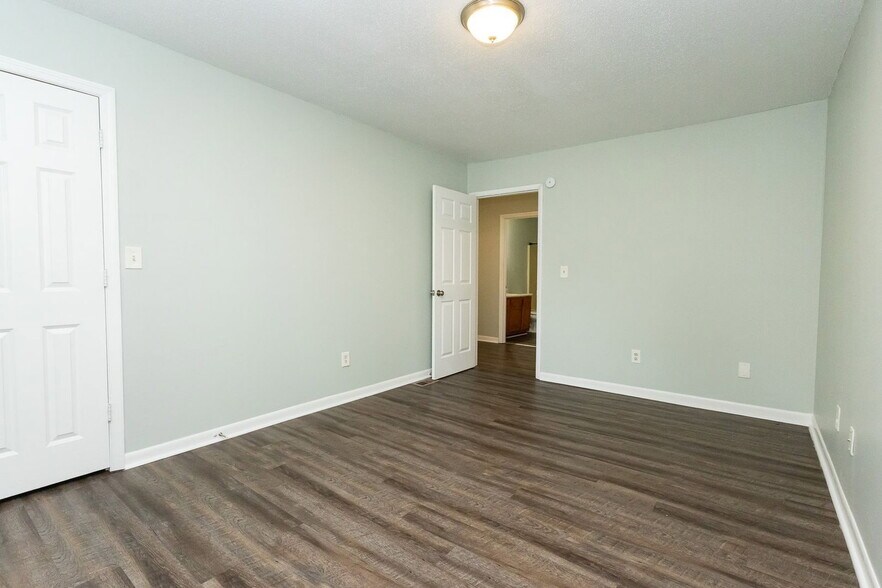 Building Photo - 411 Booth Rd
