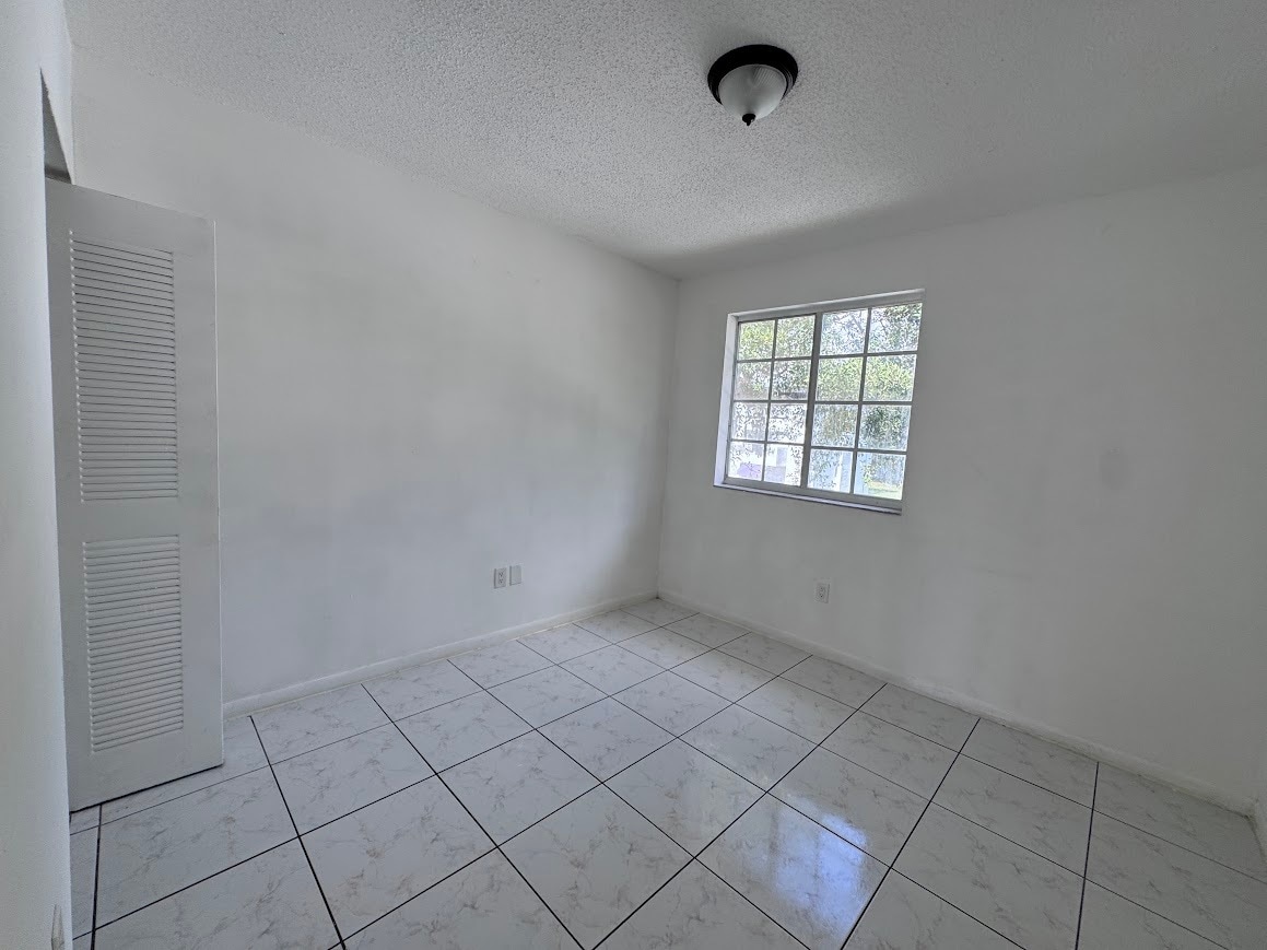 Building Photo - 10825 SW 86th St