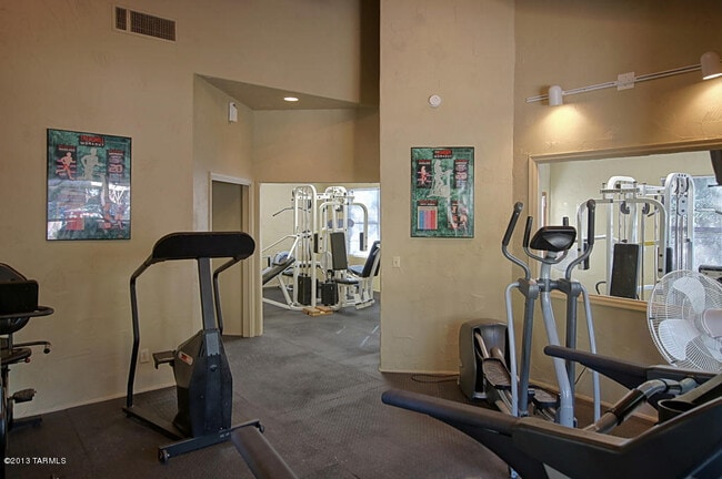 Building Photo - 6655 N Canyon Crest Dr