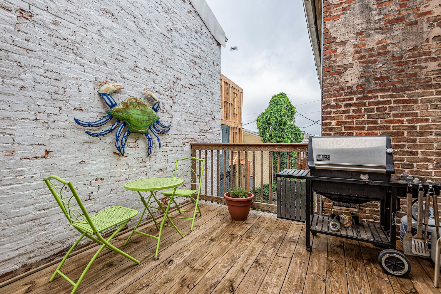 Building Photo - 1736 Light St