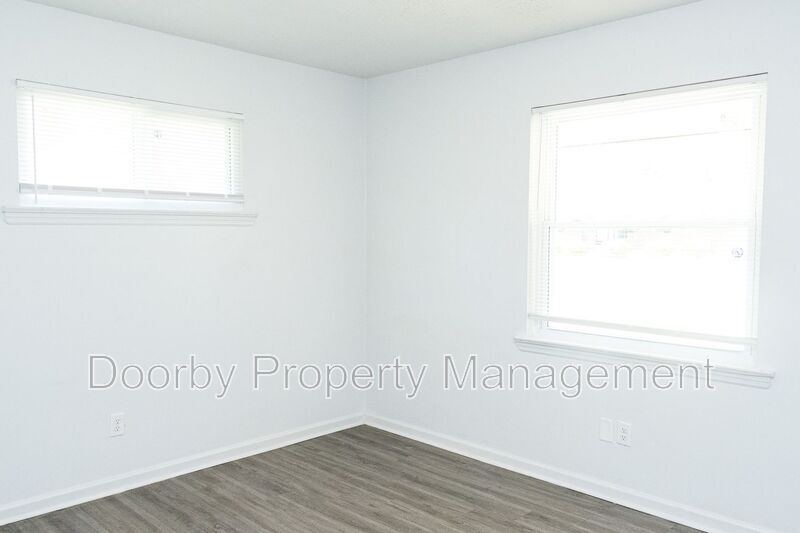 Building Photo - 2182 Dugan St