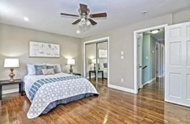 Building Photo - 16 Oak Hill Rd