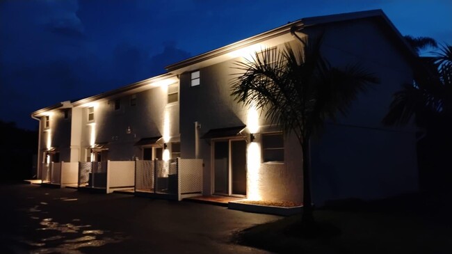 Building Photo - 2829 SW Cornell Ave