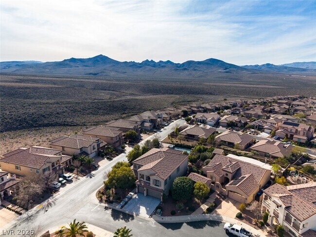 Building Photo - 2909 Valvent Ct