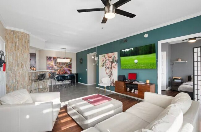 Building Photo - Charming 2BR Condo in Scottsdale