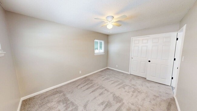 Building Photo - 769 Kettering Rd