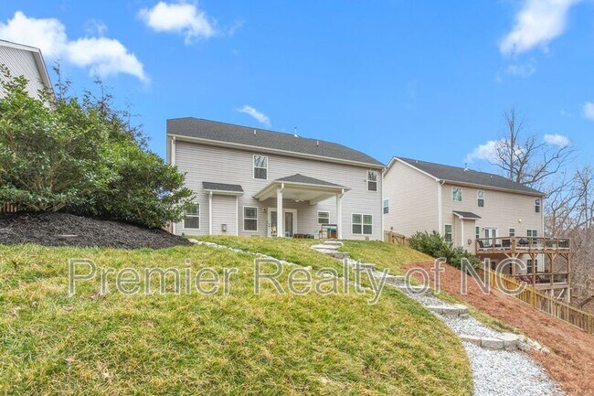 Building Photo - 1103 Magenta Way