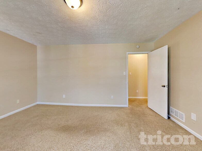 Building Photo - 209 Park Pl Dr