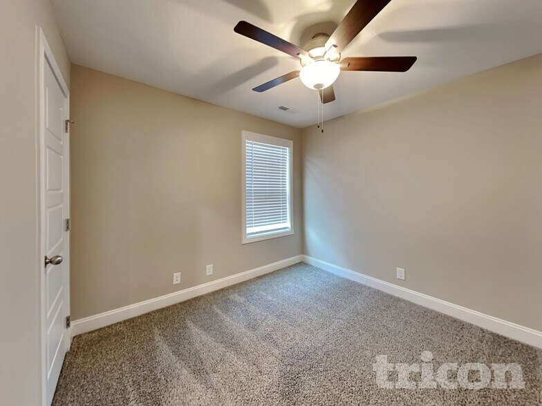 Building Photo - 1080 Dublin Dr