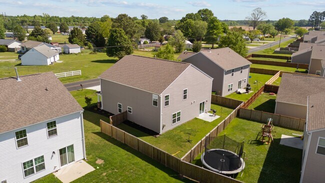 Building Photo - 306 Gracie Farms Rd