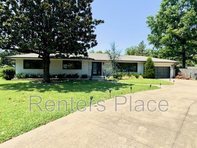 Primary Photo - 4051 E 46th Pl