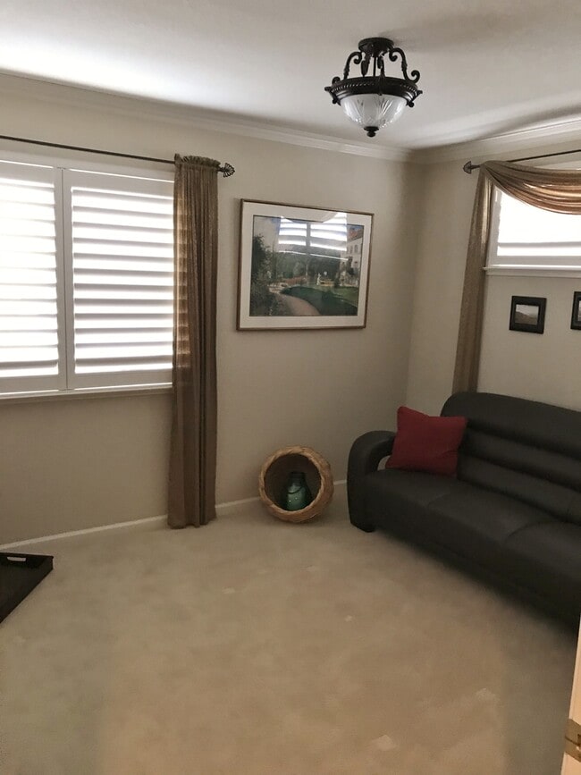 Building Photo - CORNER LOT MODERN 4 BEDROOM HOME DIXON *STAR RENTALS