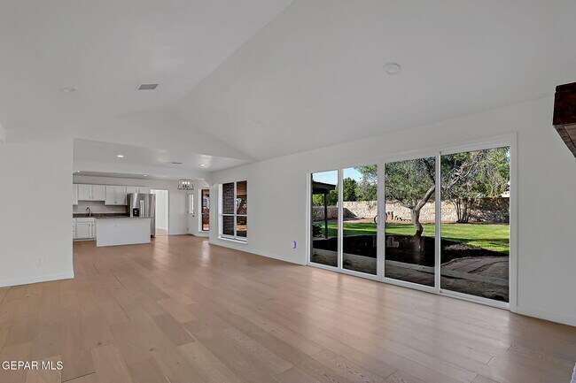 Building Photo - 4828 Ballerina Dr