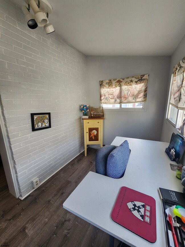 Building Photo - 24 N Baton Rouge Ave