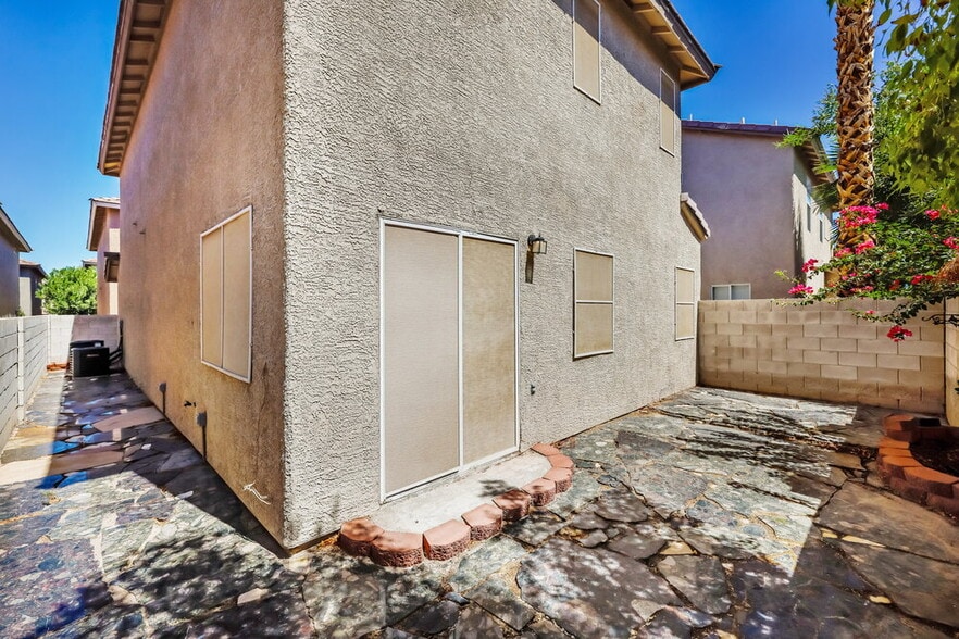 Building Photo - 10265 Montana Mountain St