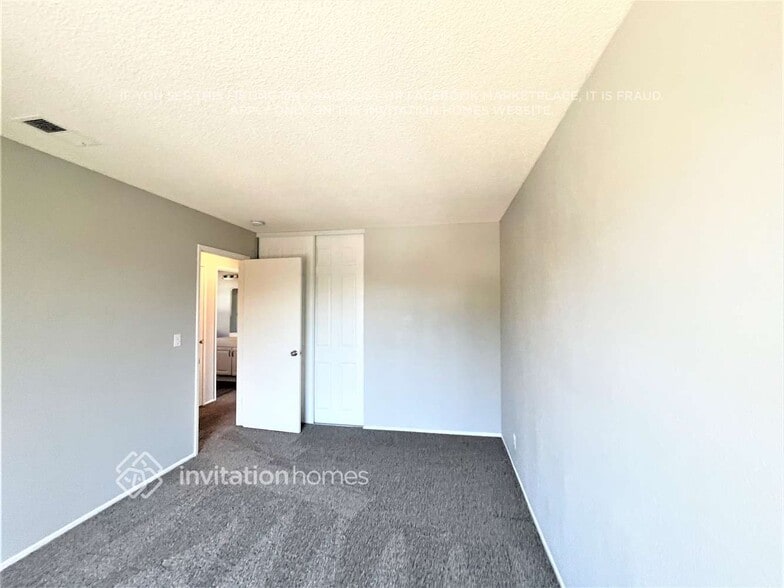 Building Photo - 170 Opal Dr